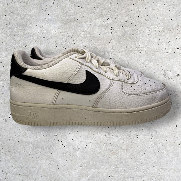 Nike Other - Nike Air Force One size 6Y
